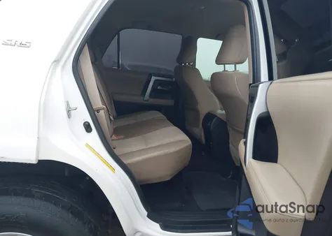 2015 Toyota 4Runner Sr5 z USA, uszkodzony, nr VIN JTEZU5JR7F5088087